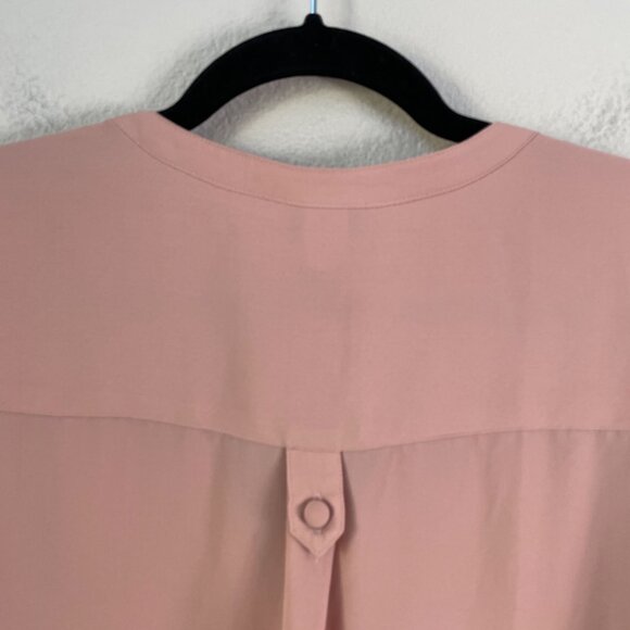 NEW TORRID PLUS 1X PINK GEORGETTE POCKET PULLOVER BLOUSE ROLL TAB SLEEVE SHIRT - Picture 9 of 9